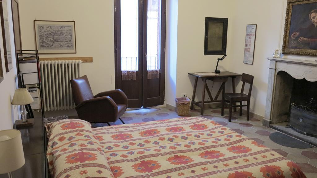 סולמונה B&B Del Teatro חדר תמונה