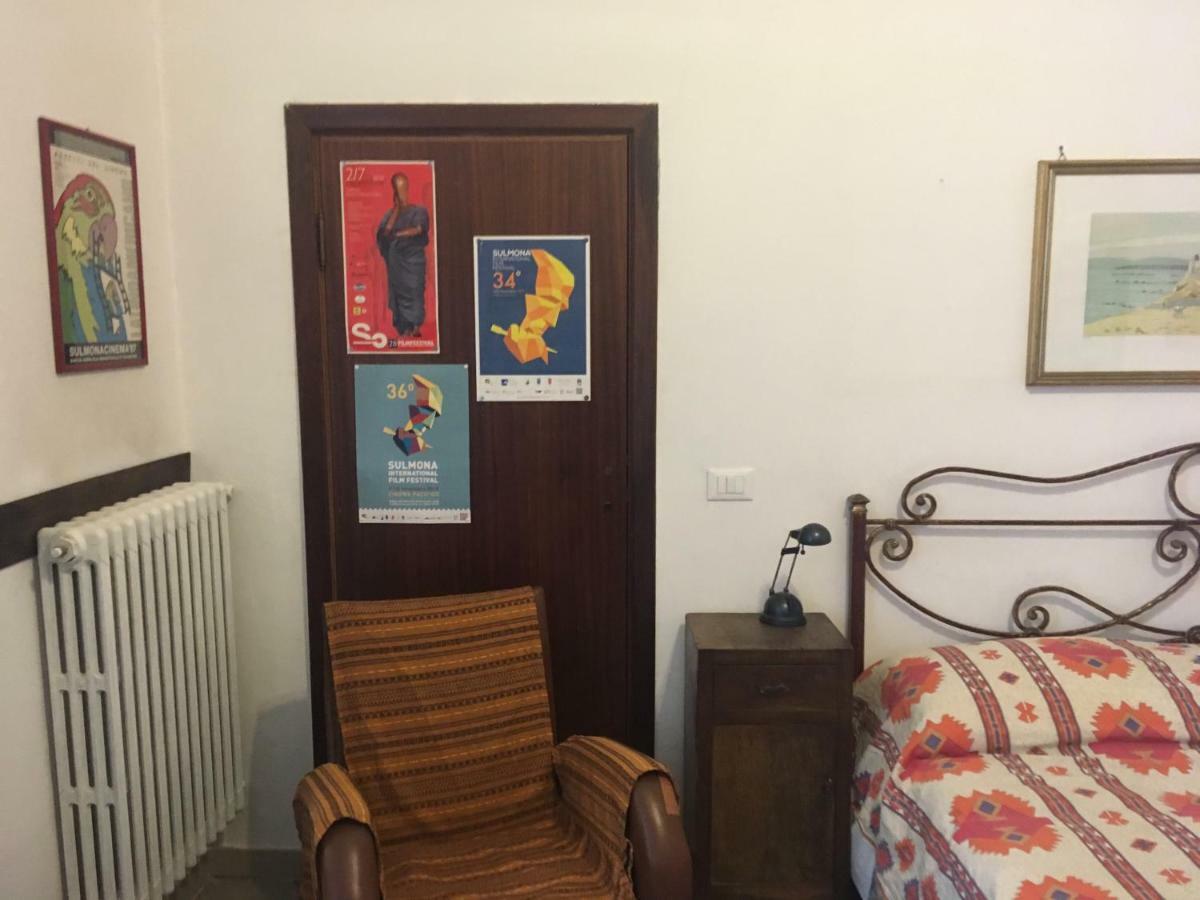 סולמונה B&B Del Teatro מראה חיצוני תמונה